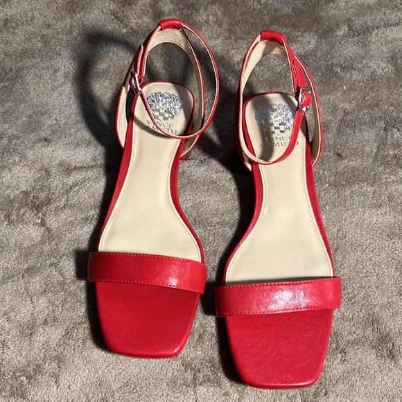 NEW Vince Camuto Red sandals, size 9W. Never worn. Low heel appx. 1 1/2 inches - Picture 2 of 8
